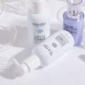 アズレンスージングクレンザー　150ml